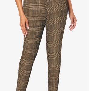 Briggs New York / NWT/Womens Slimming Solution Comfort Waistband / S 16